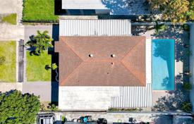 市内独栋房屋 – 美国，佛罗里达，North Miami Beach. $600,000