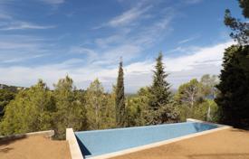 联排别墅 – 西班牙，加泰罗尼亚，贝格尔. 2,620,000€