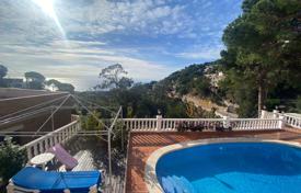 3-室的 山庄 160 m² 滨海略雷特, 西班牙. 350,000€