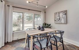 3-室的 市内独栋房屋 Old Toronto, 加拿大. C$2,062,000