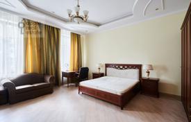 4-室的 住宅 180 m² Moscow, 俄罗斯. $1,160 /周