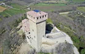 城堡 – 意大利，Umbria，Passignano Sul Trasimeno. 2,300,000€