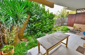 2-室的 住宅 昂蒂布, 法国. 244,000€
