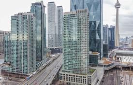 住宅 – 加拿大，安大略，多伦多，Yonge Street. C$812,000
