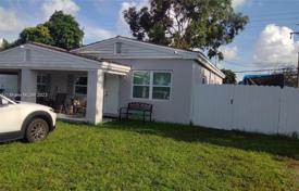 市内独栋房屋 – 美国，佛罗里达，North Miami Beach. $545,000