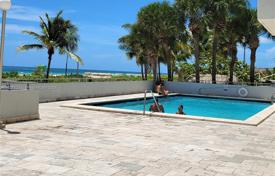 公寓大厦 – 美国，佛罗里达，迈阿密滩，Ocean Drive. $589,000