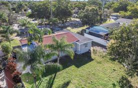 市内独栋房屋 – 美国，佛罗里达，North Miami. $550,000