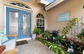 市内独栋房屋 – 美国，佛罗里达，Coral Springs. $715,000