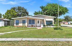 市内独栋房屋 – 美国，佛罗里达，North Miami Beach. $550,000