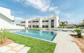 3-室的 住宅 75 m² 托雷维耶哈, 西班牙. 350,000€