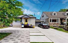 市内独栋房屋 – 加拿大，安大略，多伦多，斯卡伯勒. C$1,170,000