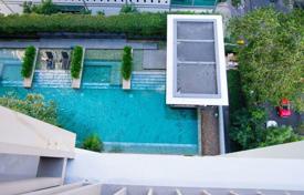 1-室的 公寓在共管公寓 Watthana, 泰国. $362,000