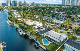 市内独栋房屋 – 美国，佛罗里达，Hallandale Beach. $2,580,000