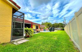 市内独栋房屋 – 美国，佛罗里达，Broward，Plantation. $850,000