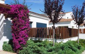 联排别墅 – 西班牙，加泰罗尼亚，坎布里尔斯. 385,000€
