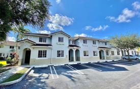 市内独栋房屋 – 美国，佛罗里达，迈阿密，Miami Gardens. $379,000