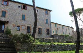 城堡 – 意大利，Umbria，Montegabbione. 900,000€