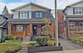 联排别墅 – 加拿大，安大略，多伦多，Old Toronto，Roselawn Avenue. C$2,086,000