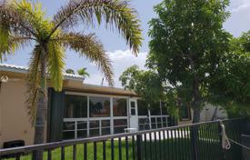 别墅 – 美国，佛罗里达，North Miami Beach. $1,199,000