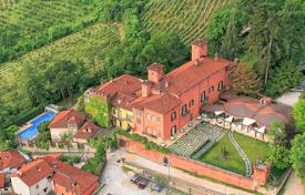 25-室的 城堡 2500 m² Saluzzo, 意大利. Price on request