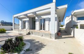 市内独栋房屋 – 希腊，伯罗奔尼撒. 140,000€