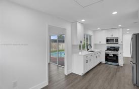 市内独栋房屋 – 美国，佛罗里达，Sunrise. $490,000