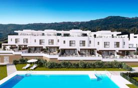 联排别墅 – 西班牙，安达卢西亚，米哈斯. 615,000€