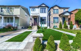 市内独栋房屋 – 加拿大，安大略，多伦多，York. C$1,481,000