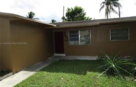 市内独栋房屋 – 美国，佛罗里达，North Miami Beach. $485,000
