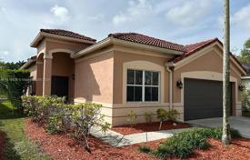 市内独栋房屋 – 美国，佛罗里达，Weston. $750,000