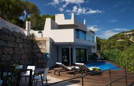 4-室的 山庄 450 m² 滨海略雷特, 西班牙. 7,000€ /周