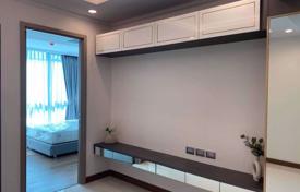 1-室的 公寓在共管公寓 Watthana, 泰国. $145,000