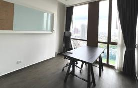 2-室的 公寓在共管公寓 Watthana, 泰国. 456,000€