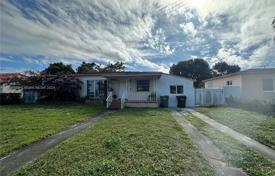 市内独栋房屋 – 美国，佛罗里达，Hialeah. $530,000
