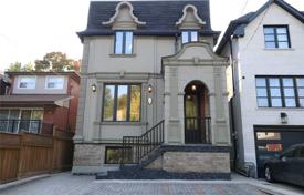 市内独栋房屋 – 加拿大，安大略，多伦多，East York. C$1,726,000