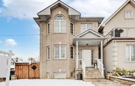 市内独栋房屋 – 加拿大，安大略，多伦多，York. C$1,146,000