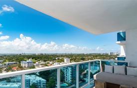 住宅 – 美国，佛罗里达，迈阿密滩. $1,440,000