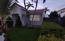 市内独栋房屋 – 美国，佛罗里达，迈阿密，West End. $450,000