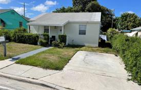 市内独栋房屋 – 美国，佛罗里达，West Palm Beach. $255,000