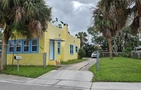 市内独栋房屋 – 美国，佛罗里达，Riviera Beach. $295,000