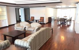 3-室的 公寓在共管公寓 Watthana, 泰国. 2,800€ /周