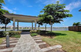 市内独栋房屋 – 美国，佛罗里达，迈阿密，Miami Lakes. $559,000