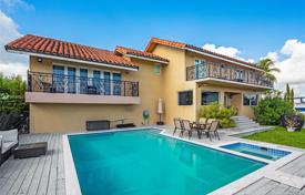 山庄 – 美国，佛罗里达，North Miami Beach. $2,425,000