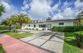市内独栋房屋 – 美国，佛罗里达，迈阿密滩. $4,400,000