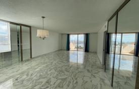 公寓大厦 – 美国，佛罗里达，Hallandale Beach. $329,000