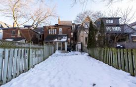 4-室的 联排别墅 Old Toronto, 加拿大. C$2,284,000