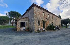 4-室的 山庄 18700 m² Volterra, 意大利. 630,000€