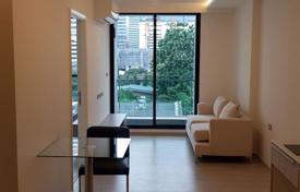 1-室的 公寓在共管公寓 Khlong Toei, 泰国. $177,000