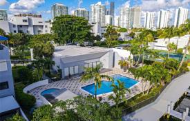 市内独栋房屋 – 美国，佛罗里达，阳光岛海滩. $1,650,000