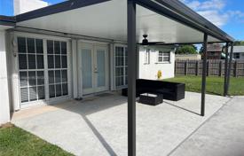 市内独栋房屋 – 美国，佛罗里达，Homestead. $675,000